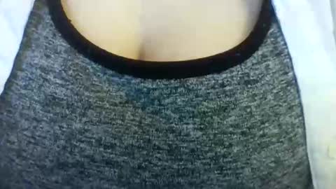 layannalea online show from 11/21/25, 06:01