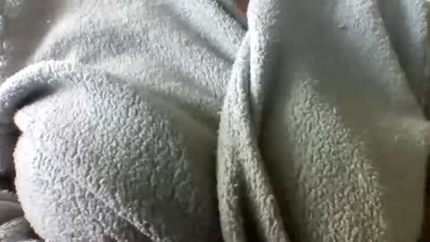 layannalea online show from 04/17/26, 05:49