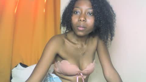 layannek online show from 09/24/25, 07:12