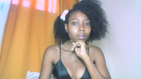 layannek online show from 10/14/25, 08:59