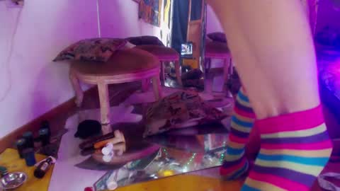 Snapshot of laye19 chatting on 02/05/25, 05:31 Laye19 online show from 02/05/25, 05:31