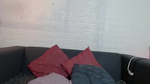 Layla online show from 02/10/25, 11:55