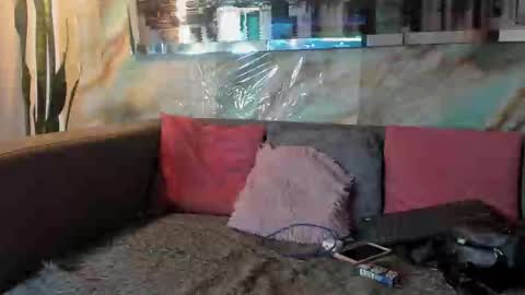 Layla online show from 03/11/25, 01:05