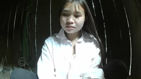 Snapshot of layla_999 chatting on 04/08/26, 01:05 layla_999 online show from 04/08/26, 01:05