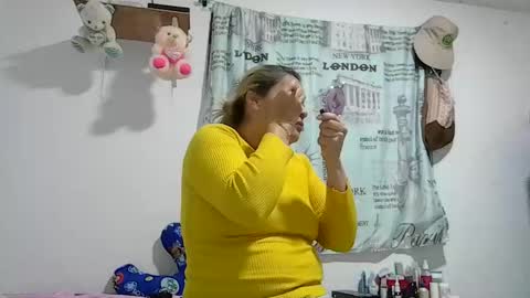 Snapshot of layla_astrum chatting on 11/07/25, 10:15 layla_astrum online show from 11/07/25, 10:15
