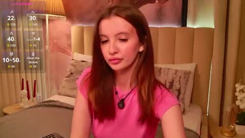 Snapshot of layla_bloom chatting on 06/15/26, 05:37 Your sweet girl-next-door online show from 06/15/26, 05:37