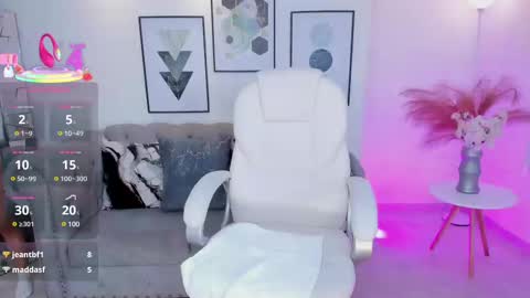 Layla Breezee online show from 03/12/25, 04:13