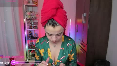 Snapshot of layla_castilloo chatting on 11/09/25, 11:30 Layla online show from 11/09/25, 11:30