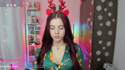 Snapshot of layla_castilloo chatting on 11/18/25, 02:54 Layla online show from 11/18/25, 02:54