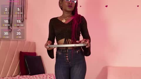 Snapshot of layla_collins_ chatting on 03/02/26, 07:32 layla online show from 03/02/26, 07:32