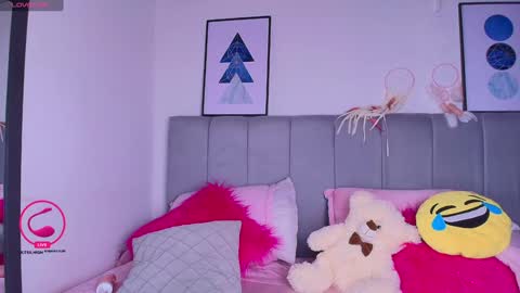 Layla online show from 01/18/25, 04:15