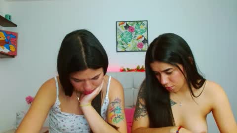 Snapshot of layla_roma chatting on 12/24/24, 09:44 Lia and Rachel online show from 12/24/24, 09:44