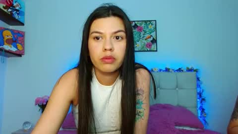 Snapshot of layla_roma chatting on 01/21/25, 02:00 Lia and Rachel online show from 01/21/25, 02:00