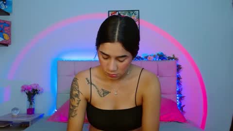 Snapshot of layla_roma chatting on 03/10/25, 02:06 Lia and Rachel online show from 03/10/25, 02:06