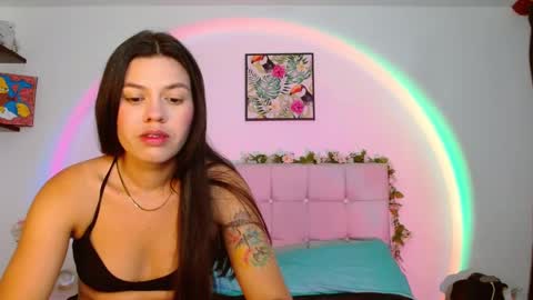 Snapshot of layla_roma chatting on 10/05/25, 02:10 Lia and Rachel online show from 10/05/25, 02:10