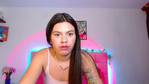 Snapshot of layla_roma chatting on 10/22/25, 11:26 Lia and Rachel online show from 10/22/25, 11:26