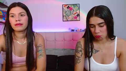 Snapshot of layla_roma chatting on 04/10/26, 03:23 Lia and Rachel online show from 04/10/26, 03:23