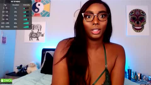 Snapshot of laylaariana69 chatting on 02/27/26, 03:50 LaylaAriana online show from 02/27/26, 03:50