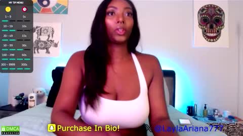 Snapshot of laylaariana69 chatting on 03/25/26, 02:17 LaylaAriana online show from 03/25/26, 02:17