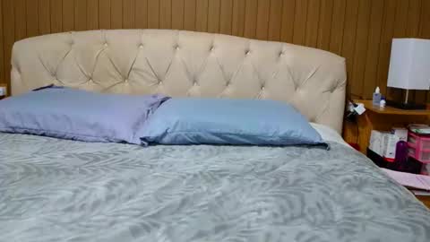 kelly online show from 12/05/25, 02:42