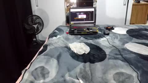 kelly online show from 02/18/26, 04:41