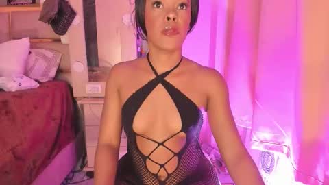 Snapshot of laylacarteer chatting on 05/10/26, 04:39 LAYLA online show from 05/10/26, 04:39