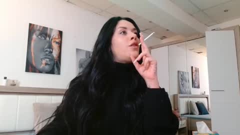 laylacruz online show from 02/18/25, 06:26