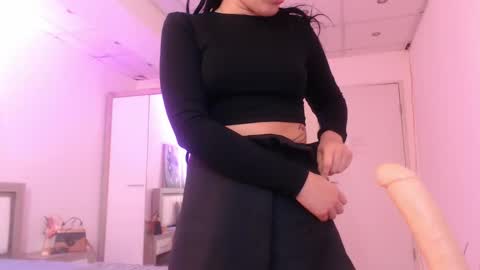 laylacruz online show from 02/24/25, 05:20