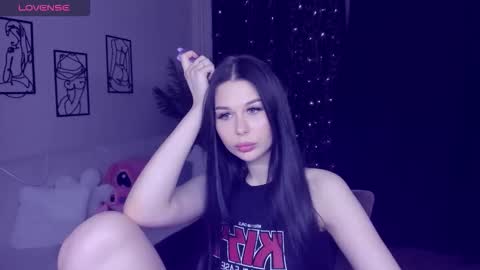 laylagreat online show from 10/16/25, 03:57