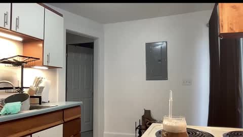 laylahlaylah1 online show from 11/19/25, 01:11