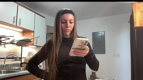 laylahlaylah1 online show from 11/24/25, 01:00