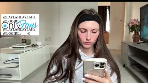 laylahlaylah1 online show from 02/19/26, 04:03