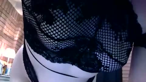 Layla Kills online show from 09/28/25, 04:07