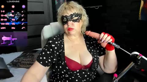 laylalaylamilf online show from 11/27/25, 05:53