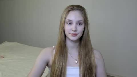 LaylaPretty001 online show from 01/13/25, 05:33
