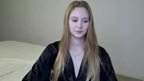 LaylaPretty001 online show from 01/14/25, 05:30