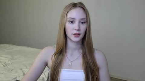 LaylaPretty001 online show from 01/27/25, 05:58