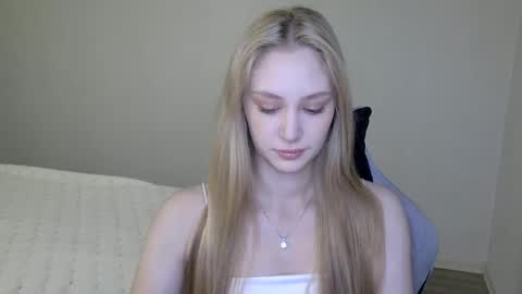 LaylaPretty001 online show from 10/06/25, 04:10