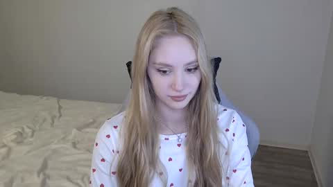 LaylaPretty001 online show from 02/03/26, 06:40