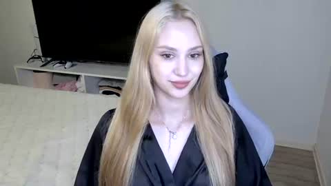 Snapshot of laylapretty001 chatting on 06/26/26, 04:39 LaylaPretty001 online show from 06/26/26, 04:39