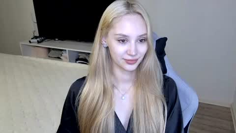 Snapshot of laylapretty001 chatting on 07/06/26, 04:20 LaylaPretty001 online show from 07/06/26, 04:20