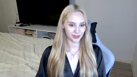 Snapshot of laylapretty001 chatting on 07/07/26, 07:23 LaylaPretty001 online show from 07/07/26, 07:23