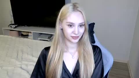 Snapshot of laylapretty001 chatting on 07/10/26, 04:39 LaylaPretty001 online show from 07/10/26, 04:39