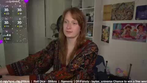 Snapshot of laylas_universe chatting on 07/16/26, 11:33 Layla Universe online show from 07/16/26, 11:33