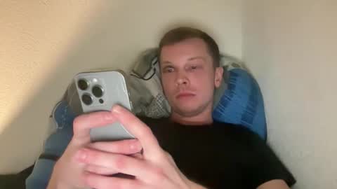 Snapshot of layoo366 chatting on 11/20/25, 09:03 layoo366 online show from 11/20/25, 09:03