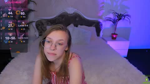 Snapshot of layriantavee chatting on 01/09/25, 02:18 layriantavee online show from 01/09/25, 02:18