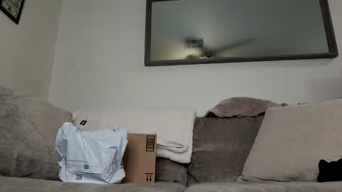 Snapshot of layzebigballs chatting on 01/08/26, 02:25 layzebigballs online show from 01/08/26, 02:25