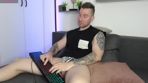 Laz online show from 09/28/25, 05:24