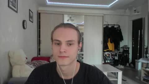 Snapshot of lazaret1k chatting on 03/26/26, 12:11 Vladi online show from 03/26/26, 12:11