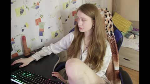 Snapshot of lazy_dazzy chatting on 03/01/25, 04:44 lazy_dazzy online show from 03/01/25, 04:44